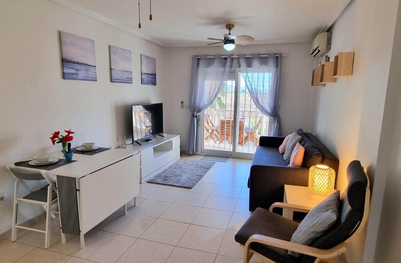 Апартаменти Lovely 2 Bed, 2 Bath Apt With 2 Large Pools Лос-Алькасарес Екстер'єр фото