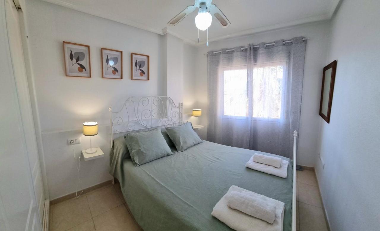Апартаменти Lovely 2 Bed, 2 Bath Apt With 2 Large Pools Лос-Алькасарес Екстер'єр фото